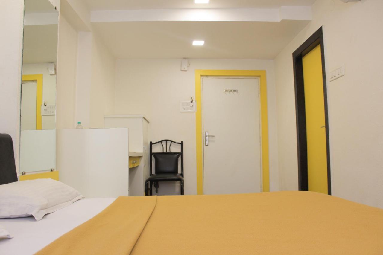 Hotel Maa Sharda Indore Zewnętrze zdjęcie
